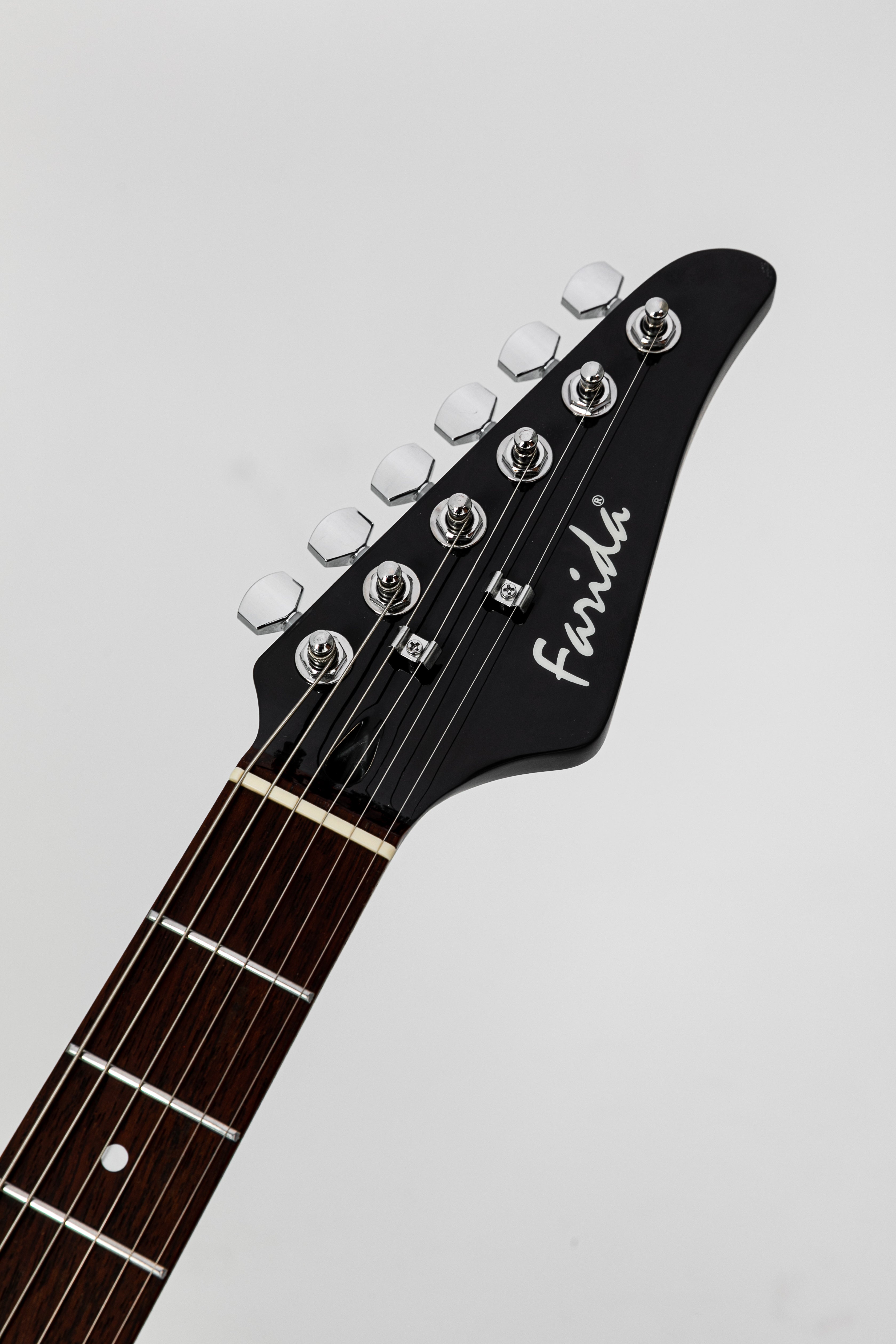 Farida F-2020 Electric Guitar – Premium Entry-Level Strat for Versatile Performance