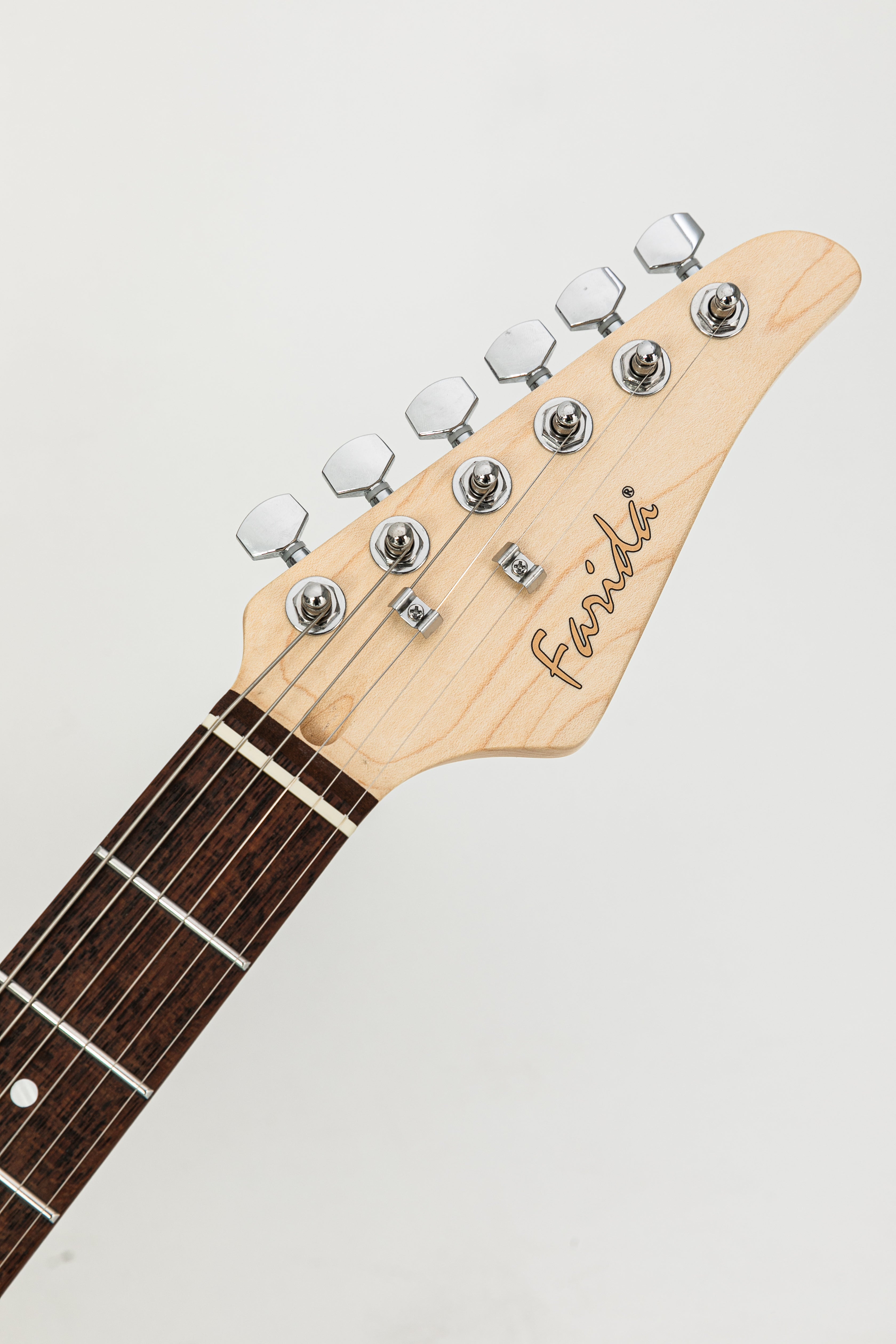 Farida F-2020 Electric Guitar – Premium Entry-Level Strat for Versatile Performance