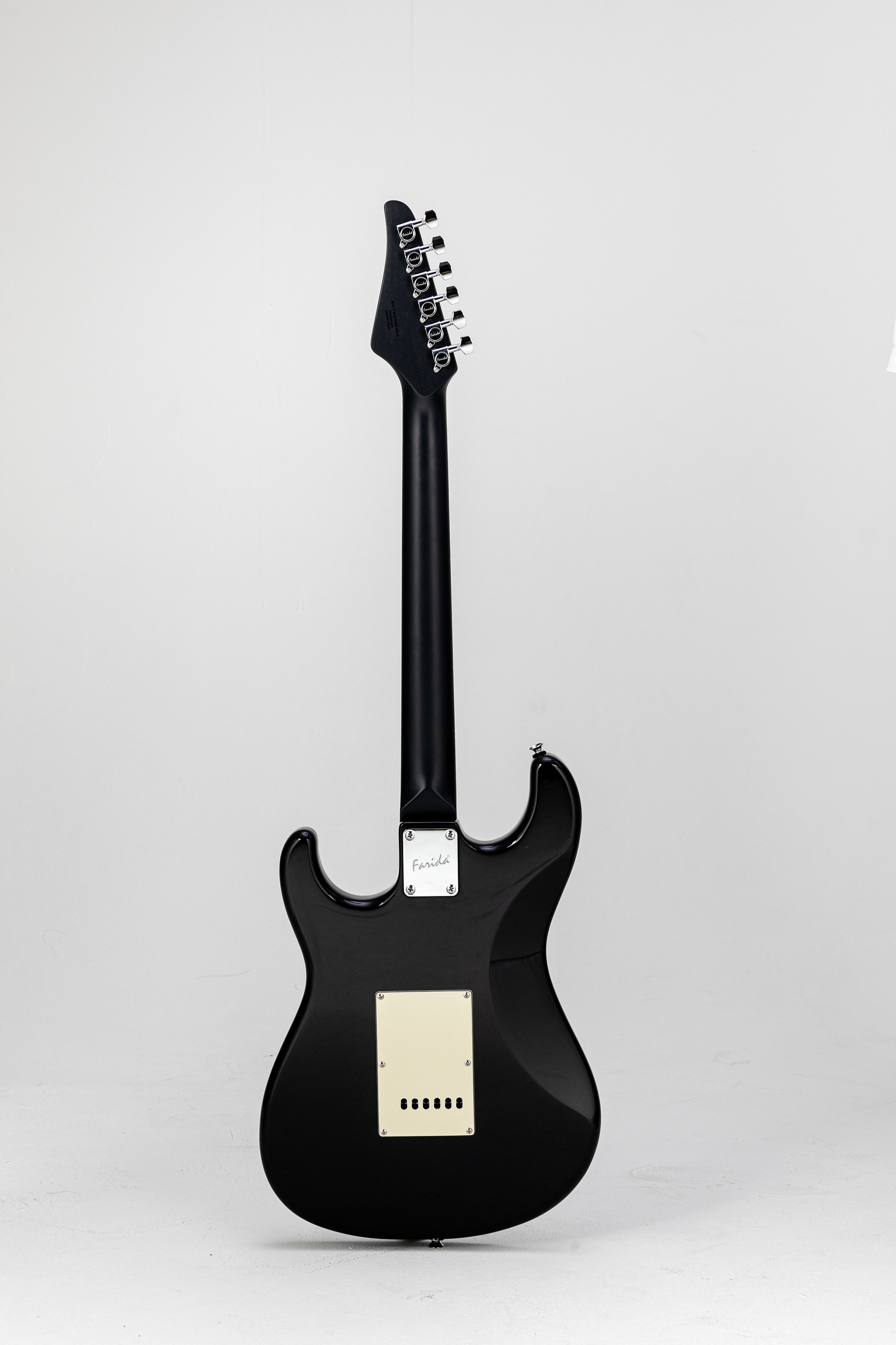 Farida F-2020 Electric Guitar – Premium Entry-Level Strat for Versatile Performance