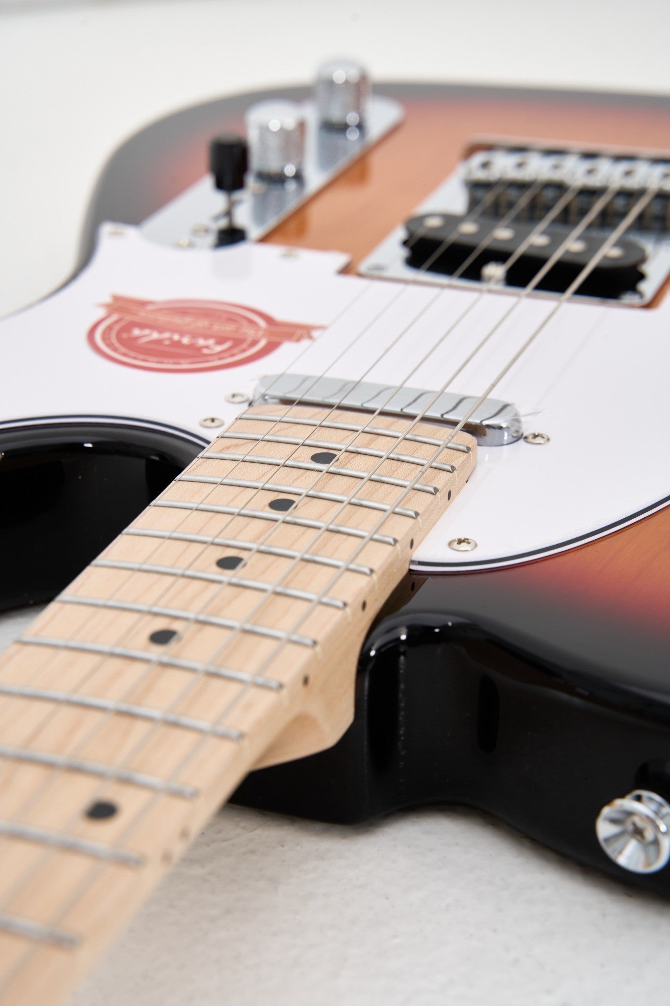 Farida F-2120 TELE Electric Guitar – Classic Telecaster Style with Maple Neck, SOUND-TD1 Pickup, and T1-3 Farida Tuners – 648mm Scale, 22 Frets